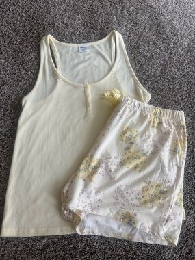 Women’s Yellow Ribbed Tank & Floral Short Pajamas